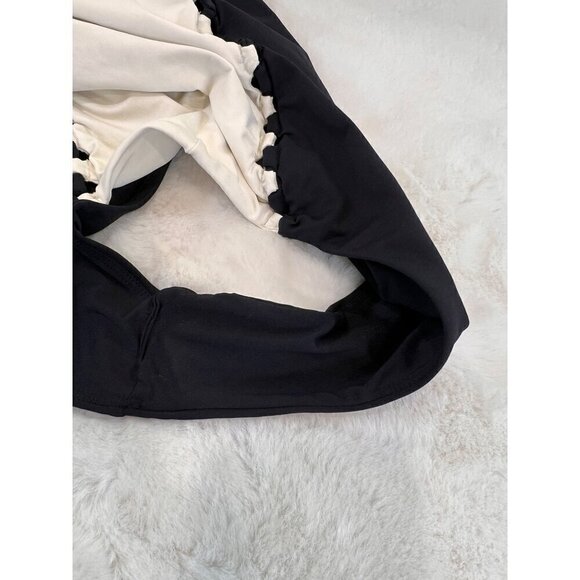 New L SPACE Size XS Solstice Bitsy Cutout Colorblock One-Piece Swimsuit - Picture 7 of 9